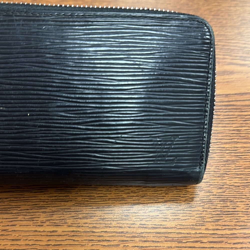 Louis Vuitton Black Epi Leather Wallet - Picture 2 of 14